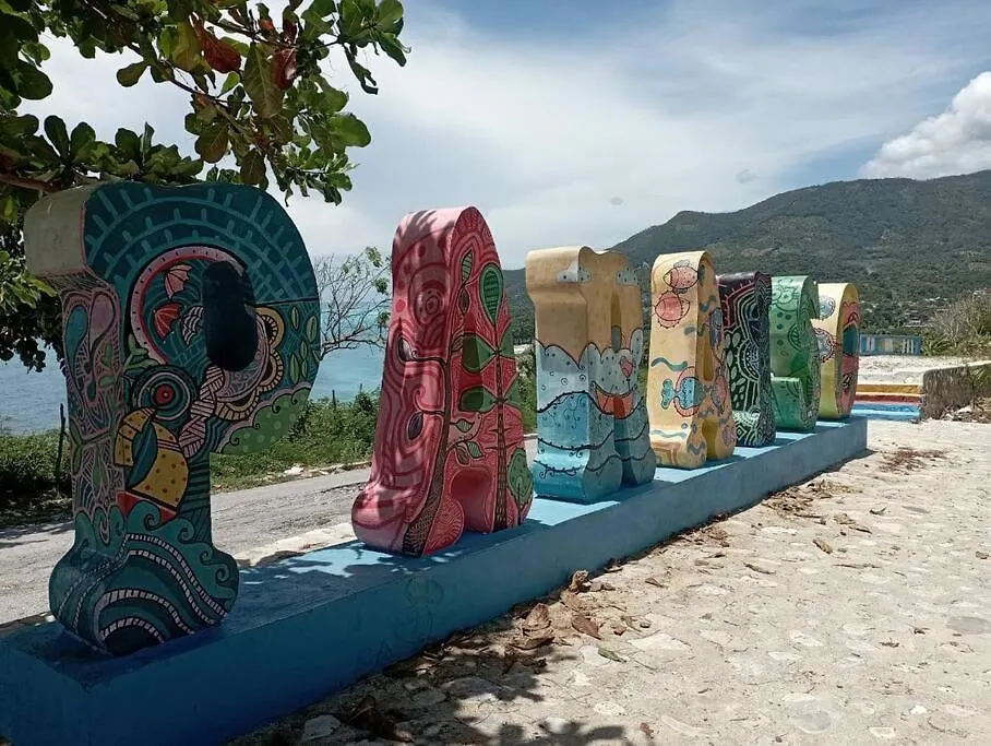 Lugar Encantador En El Malecon Paraiso, Barahona. 0*, Paraíso